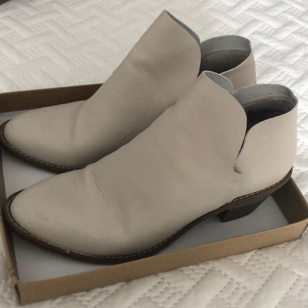 Ankle boots